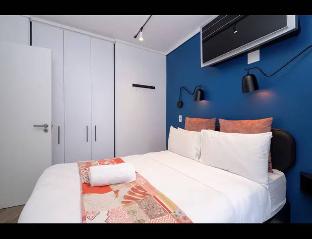 1 BEDROOM APARTMENT FOR SALE IN SEA POINT
